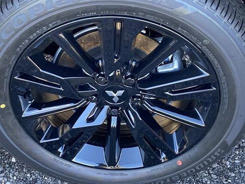 New 2026 Mitsubishi Eclipse Cross Black Edition image 8