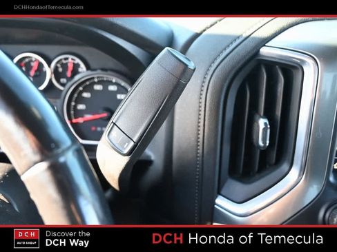 Used 2021 Chevrolet Silverado 1500 LT image 11