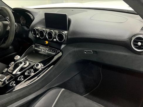 Used 2018 Mercedes-Benz AMG GT R image 11