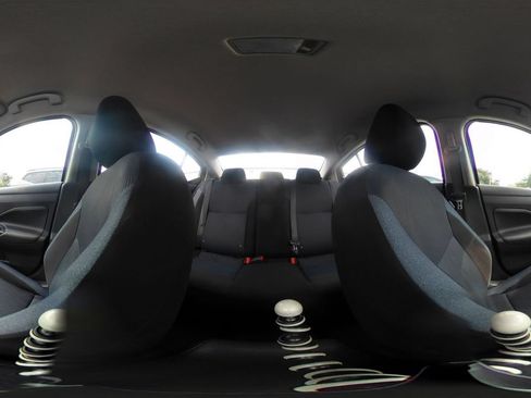 Used 2025 Nissan Versa SV FWD image 40