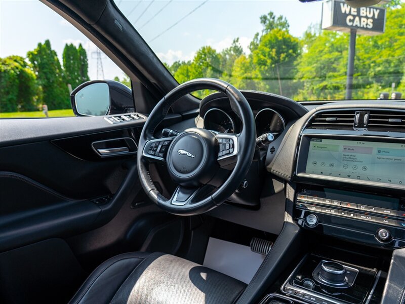 Used 2019 Jaguar F-PACE Prestige AWD/4WD image 25