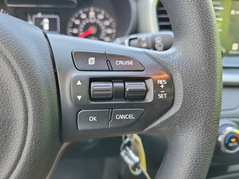 Used 2018 Kia Sorento AWD image 22