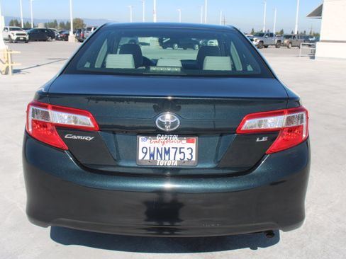Used 2014 Toyota Camry LE FWD image 4