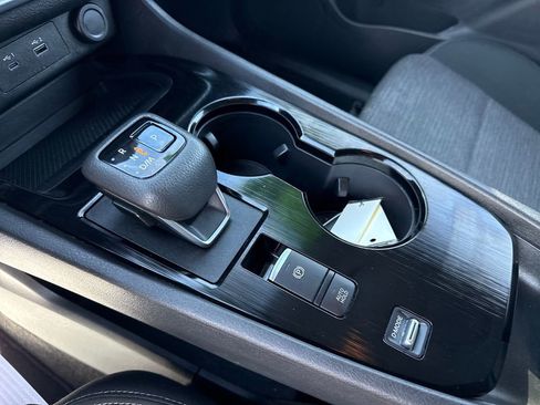 Used 2023 Nissan Rogue SV image 26