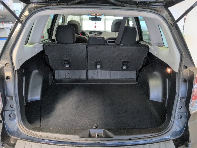 Used 2018 Subaru Forester 2.5i Premium w/ Protection Package #1 AWD/4WD image 30