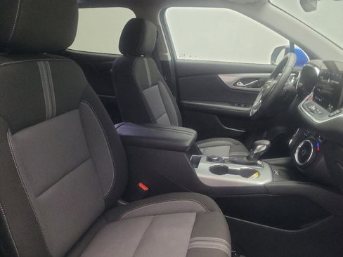 Used 2024 Chevrolet Blazer LT w/ Convenience Package FWD image 21