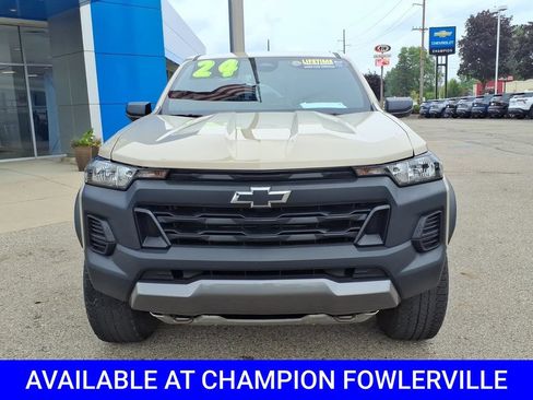 Used 2024 Chevrolet Colorado Trail Boss w/ LPO, Dark Essentials Package AWD/4WD image 2