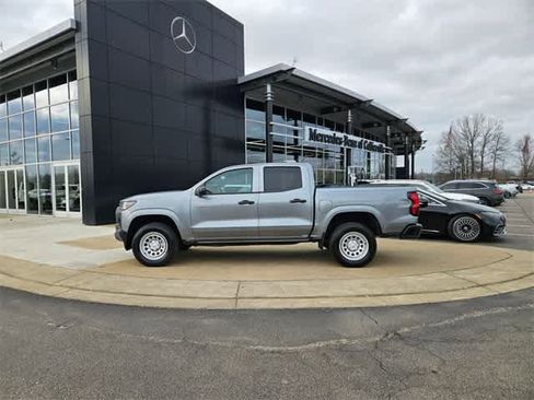 Used 2023 Chevrolet Colorado W/T image 5