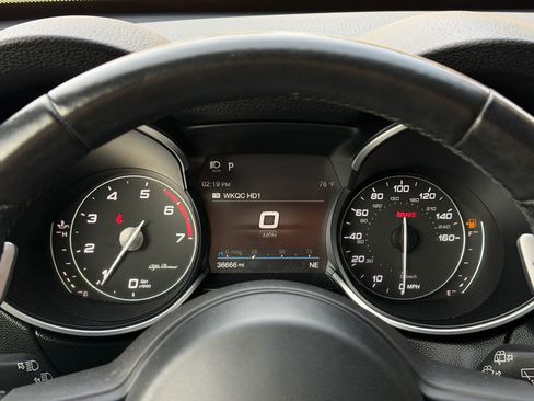 Used 2022 Alfa Romeo Stelvio Sprint image 14