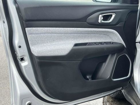 New 2025 Jeep Compass Sport image 11