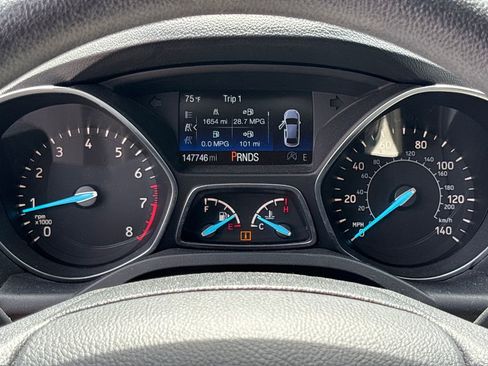 Used 2017 Ford Escape SE FWD image 21