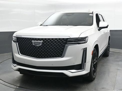 Used 2023 Cadillac Escalade Premium Luxury w/ Performance Package AWD/4WD image 6
