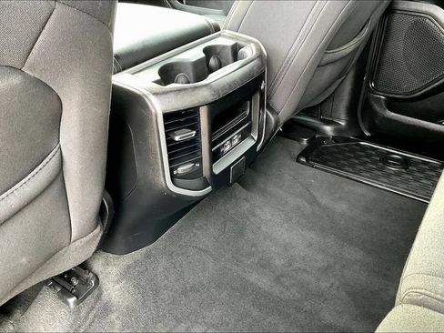 Used 2022 RAM 1500 Big Horn AWD/4WD image 22