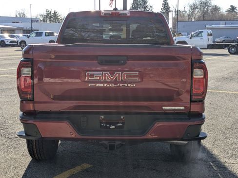 New 2026 GMC Canyon Elevation w/ Convenience Package image 6