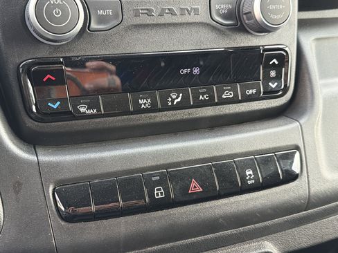 Used 2025 RAM ProMaster 2500 image 30