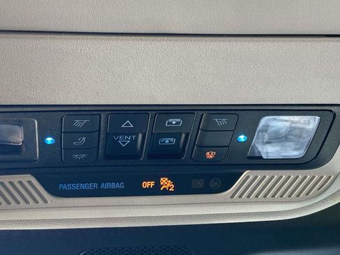 Used 2025 Ford Expedition Active RWD image 29
