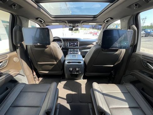 Used 2021 GMC Yukon Denali RWD image 13