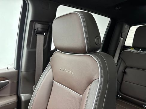 New 2026 GMC Sierra 2500 Denali w/ Denali Reserve Package AWD/4WD image 46
