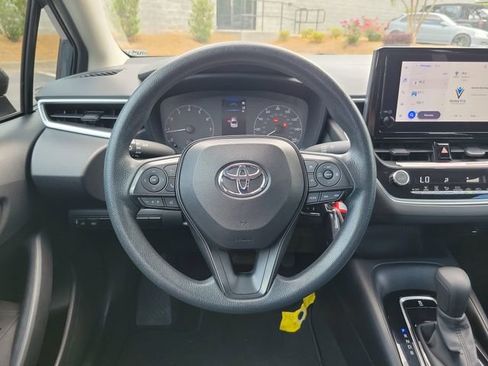 Used 2024 Toyota Corolla LE FWD image 10