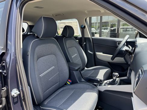 New 2025 Hyundai Venue Limited image 21