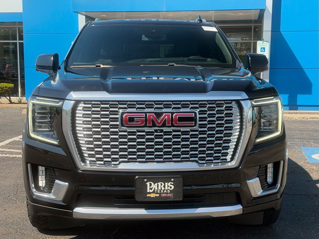 Used 2023 GMC Yukon Denali AWD/4WD image 2