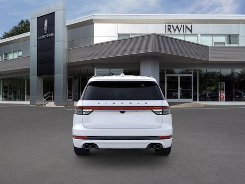 New 2025 Lincoln Aviator Black Label w/ Jet Appearance Package image 5