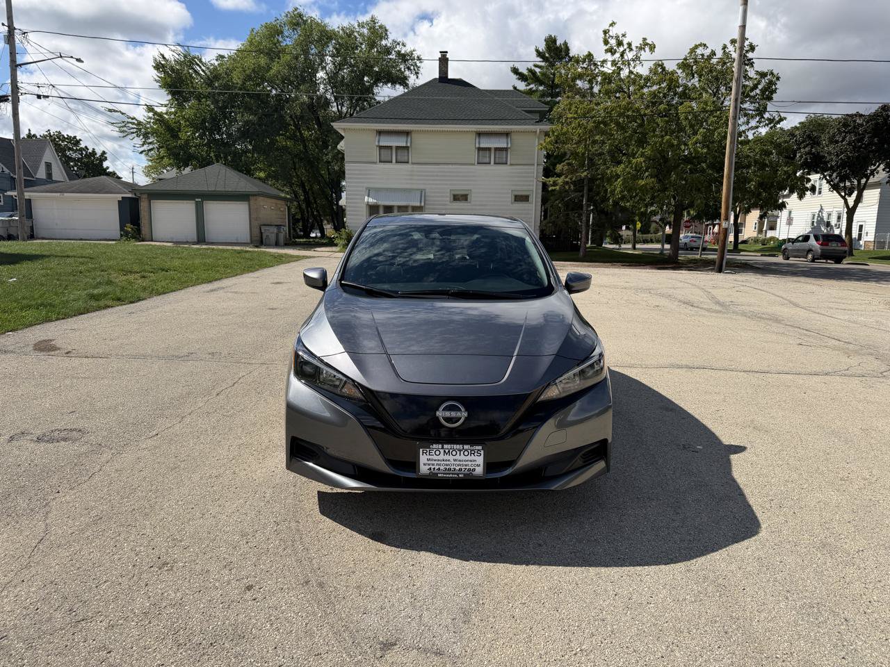 Used 2025 Nissan Leaf S FWD image 2