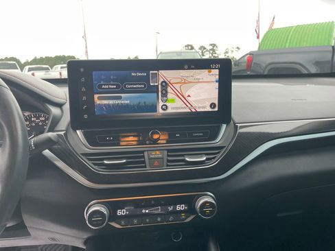 Used 2023 Nissan Altima 2.0 SR image 19