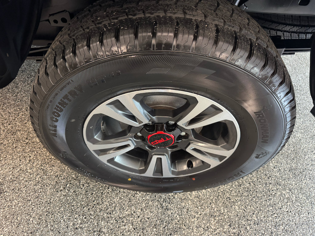 Used 2018 Toyota Tacoma TRD Sport RWD image 14