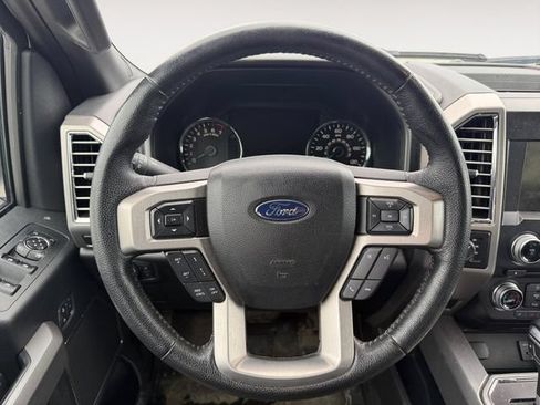 Used 2015 Ford F150 Platinum w/ Equipment Group 701A Luxury AWD/4WD image 12