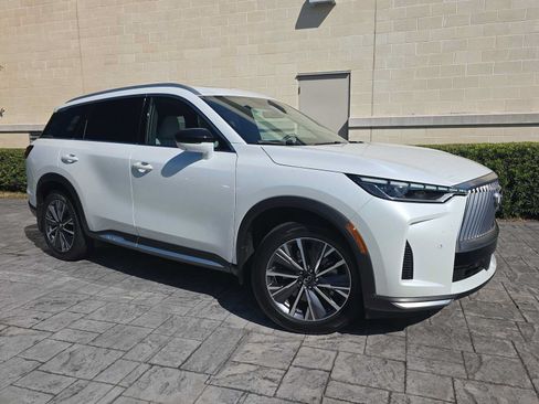 Certified 2026 INFINITI QX60 Luxe w/ Cargo Package FWD image 28