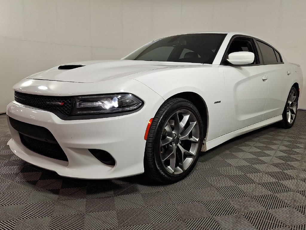 Used 2019 Dodge Charger R/T w/ Plus Group RWD image 6