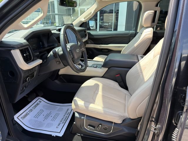 Used 2024 Ford Expedition Max Platinum AWD/4WD image 13