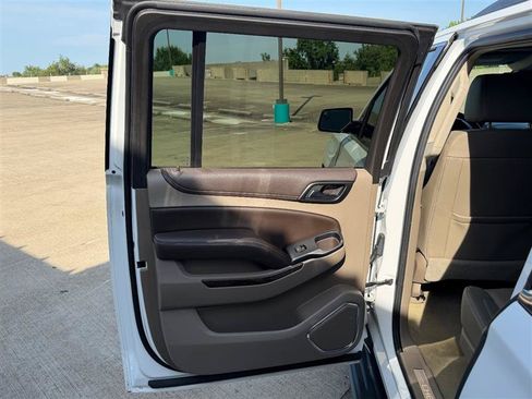 Used 2016 Chevrolet Suburban LT AWD/4WD image 32