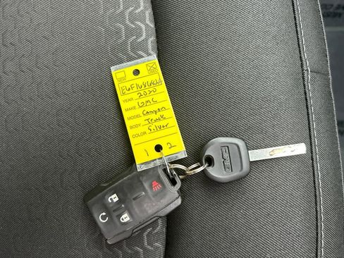 Used 2020 GMC Canyon SLE w/ Driver Alert Package image 32