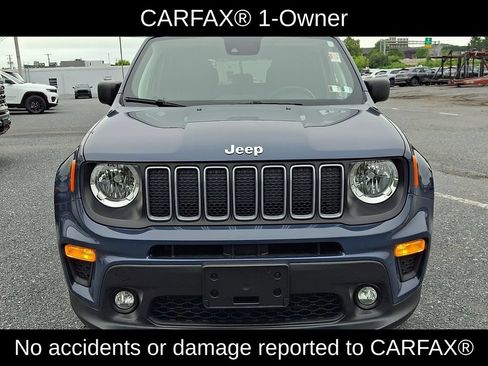 Used 2023 Jeep Renegade Latitude w/ Sun/Sound Group AWD/4WD image 2