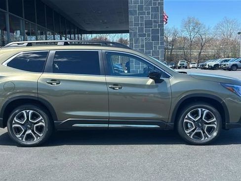 New 2026 Subaru Ascent Limited AWD/4WD image 9