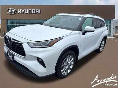 Used 2023 Toyota Highlander Limited