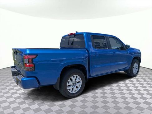 Used 2024 Nissan Frontier SV w/ SV Convenience Package AWD/4WD image 3