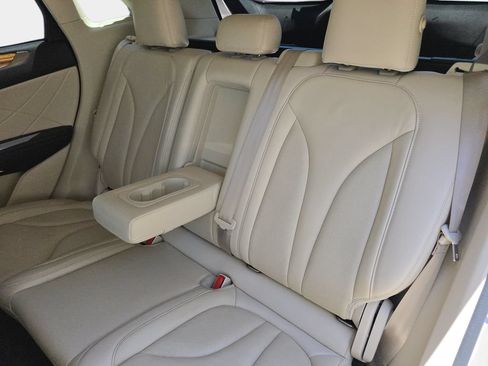 Used 2016 Lincoln MKC Select w/ Select Plus Package FWD image 17