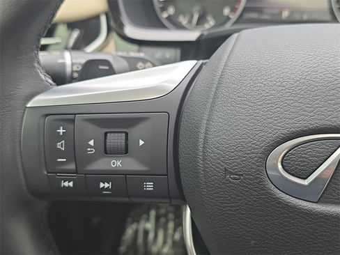 Used 2024 INFINITI QX60 Pure w/ Cargo Package image 22