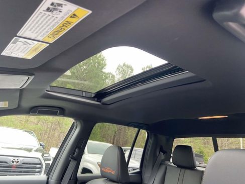 Used 2024 Honda Ridgeline TrailSport image 18