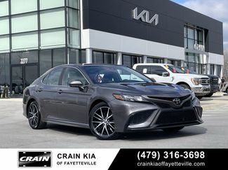 Used 2024 Toyota Camry SE video 1