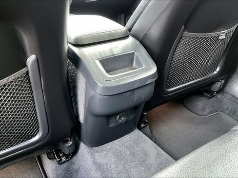 Used 2025 Volvo XC60 B5 Plus AWD/4WD image 31