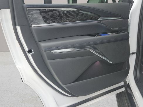 New 2025 Cadillac Escalade IQ Luxury 1 image 23