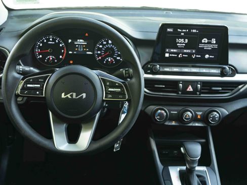 Used 2024 Kia Forte LXS FWD image 19