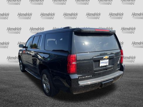 Used 2020 Chevrolet Suburban Premier AWD/4WD image 10