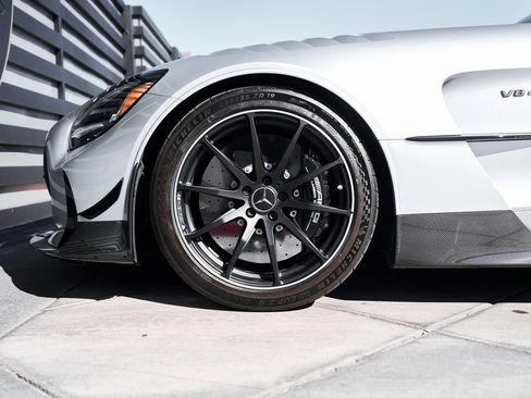 Used 2021 Mercedes-Benz AMG GT Black Series image 3