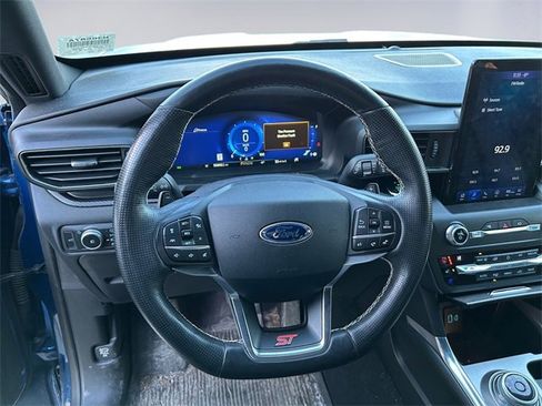 Used 2020 Ford Explorer ST w/ ST Street Pack image 9