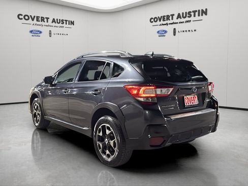 Used 2018 Subaru Crosstrek 2.0i Premium image 3